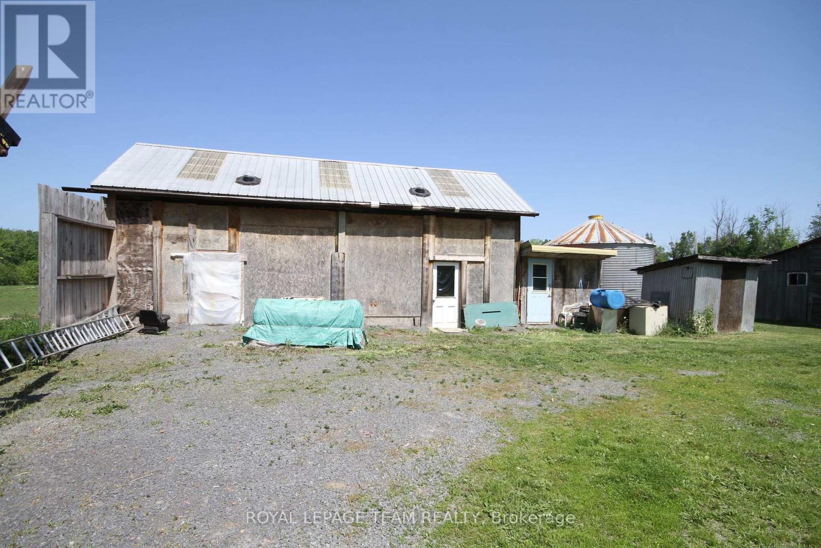 3159 8th Line Road Property Photo 19