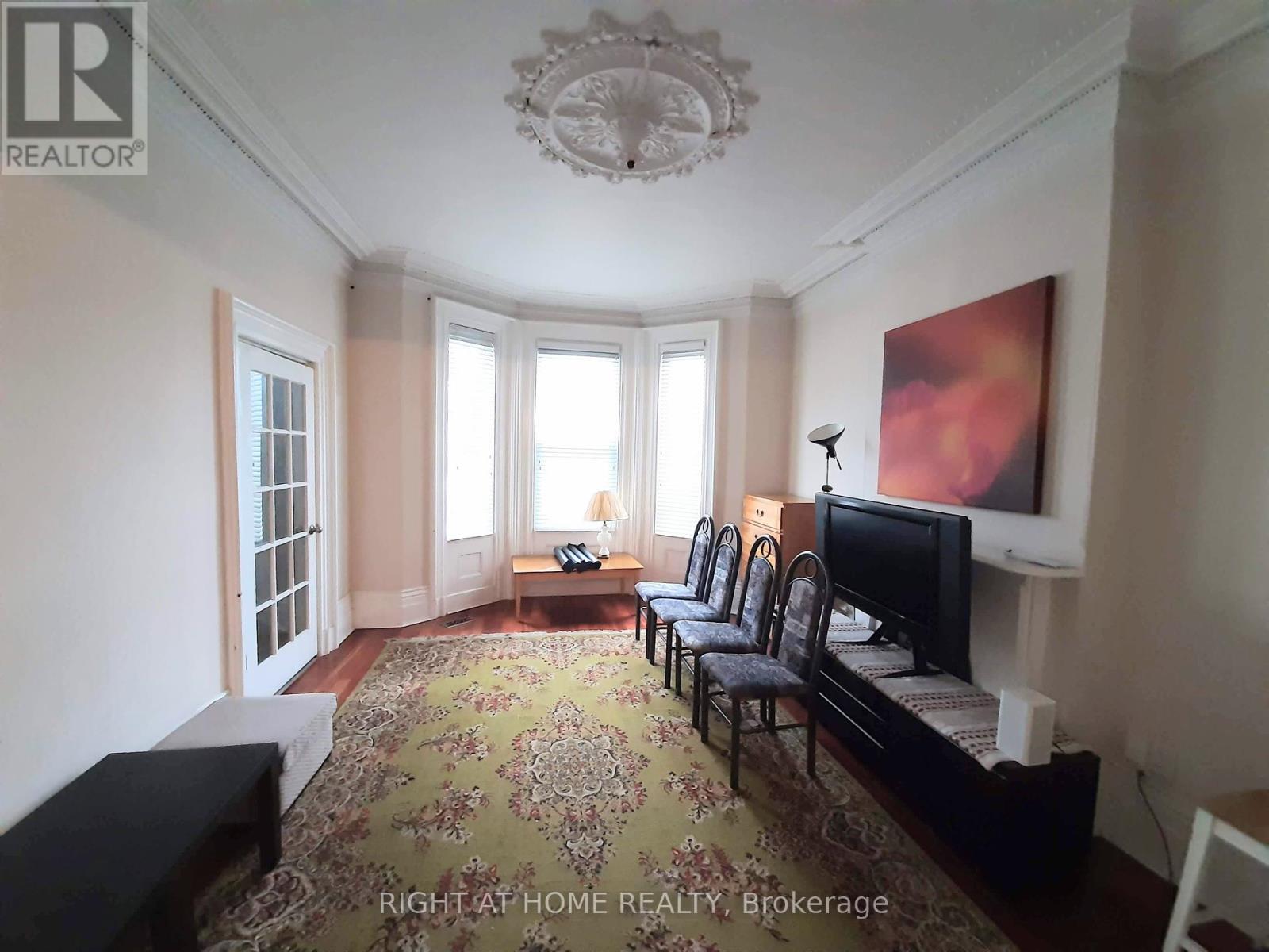 125 Charlotte Street Property Photo 10