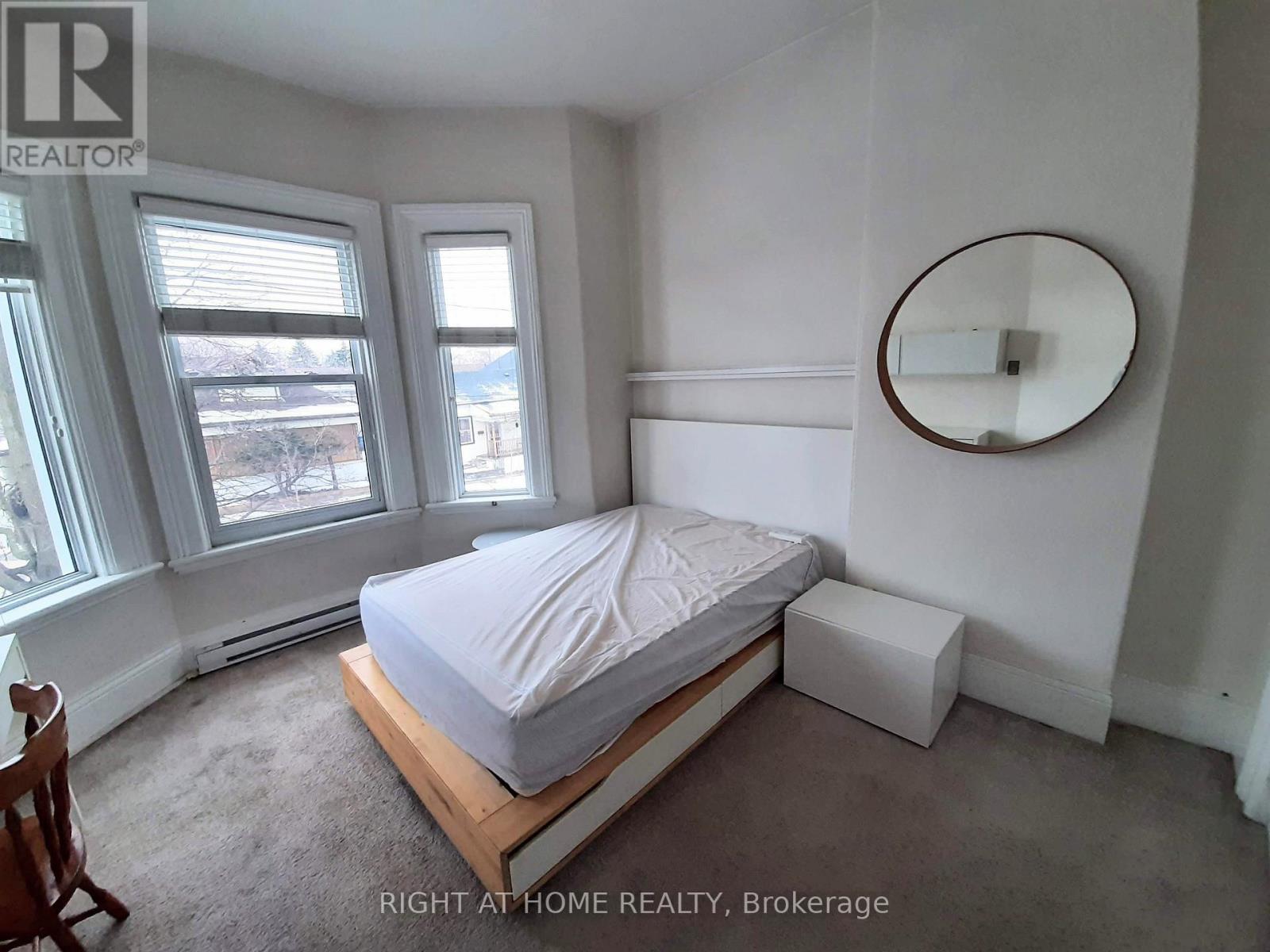 125 Charlotte Street Property Photo 29