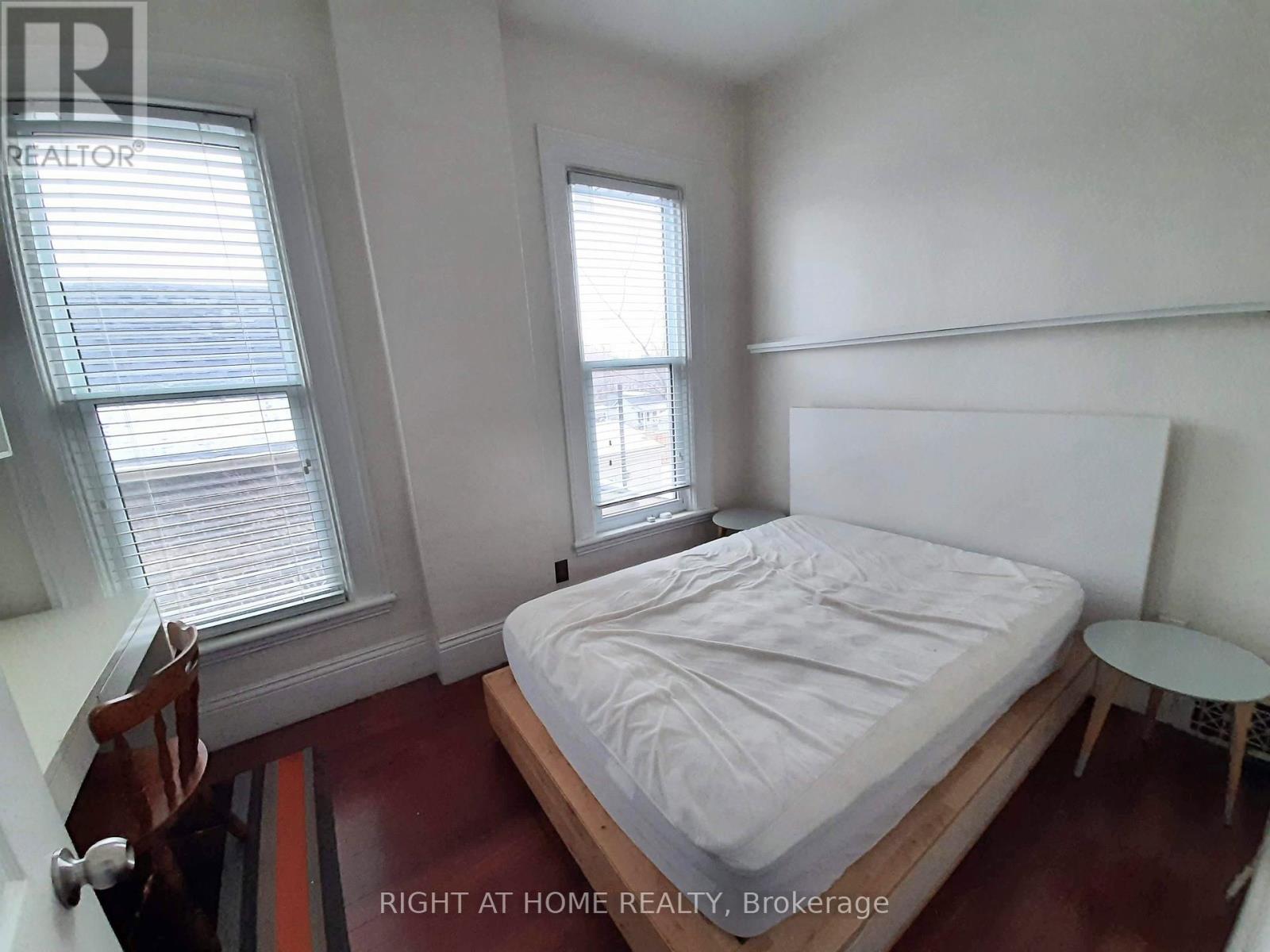 125 Charlotte Street Property Photo 30
