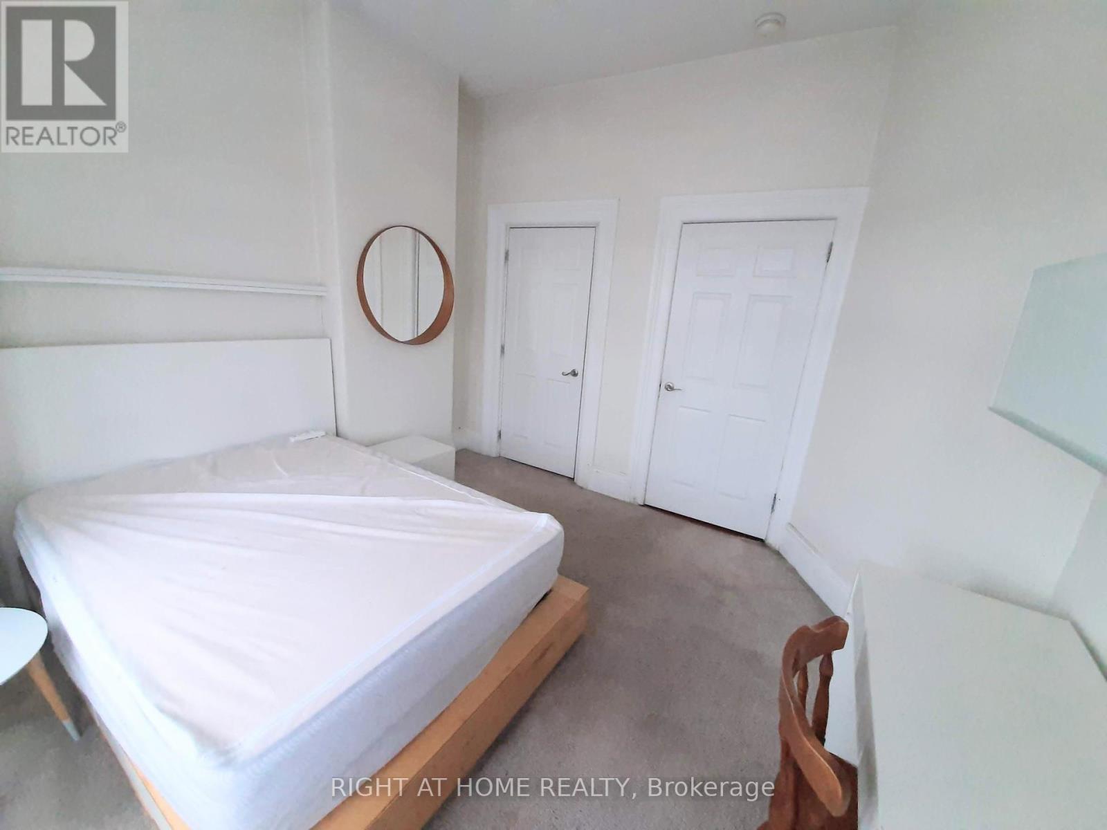 125 Charlotte Street Property Photo 31