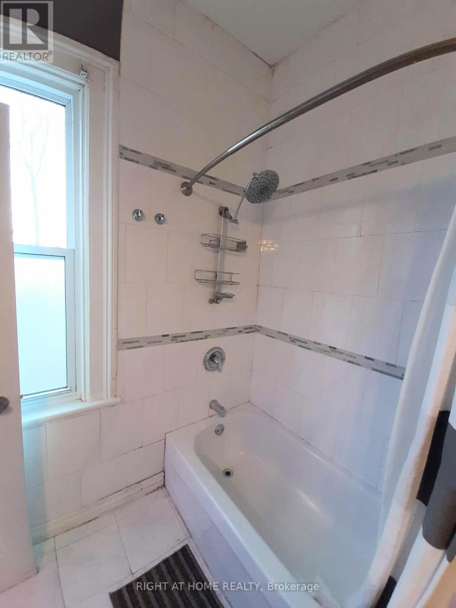125 Charlotte Street Property Photo 40