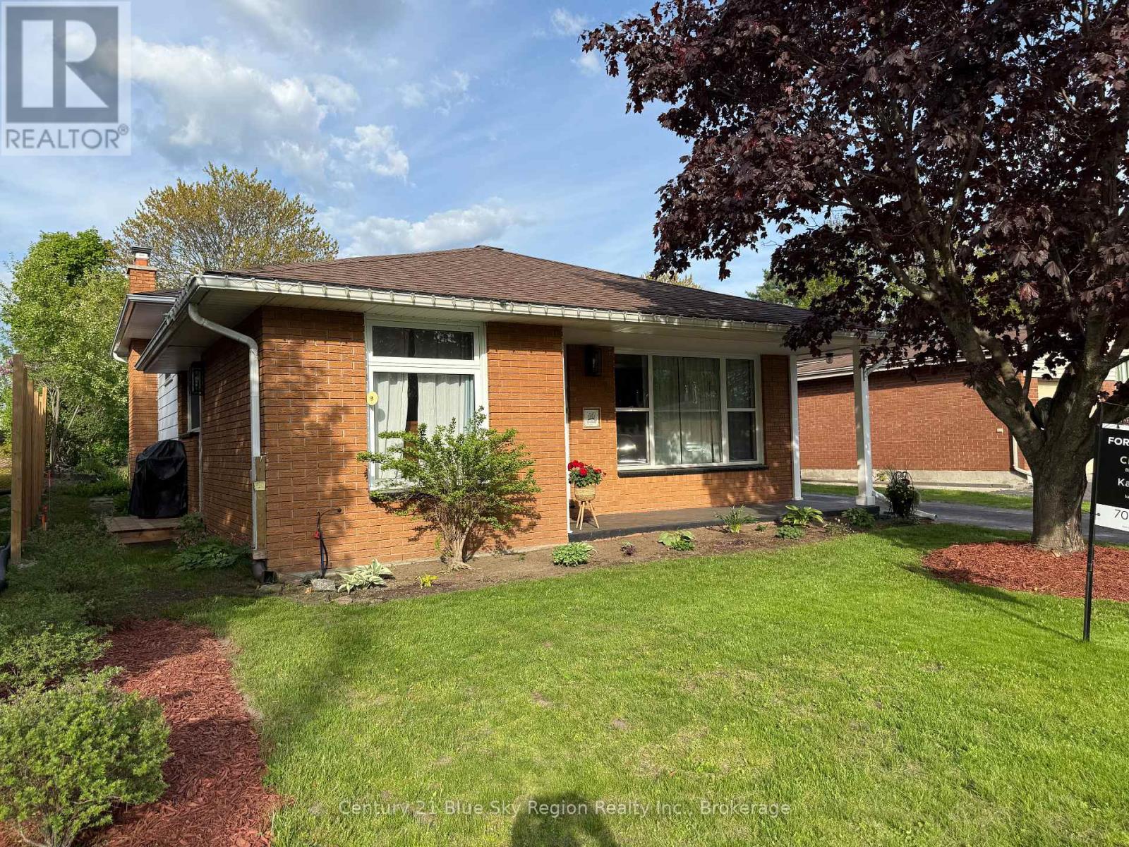 14 MARSHALL PARK DRIVE Property Photo 1