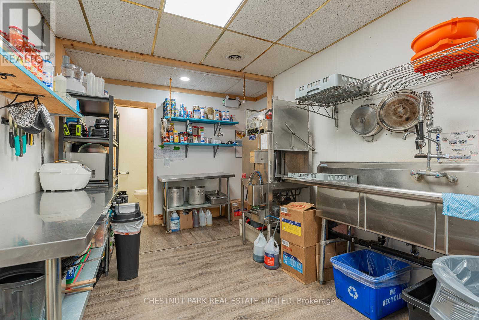223/225 Highland Street Property Photo 8