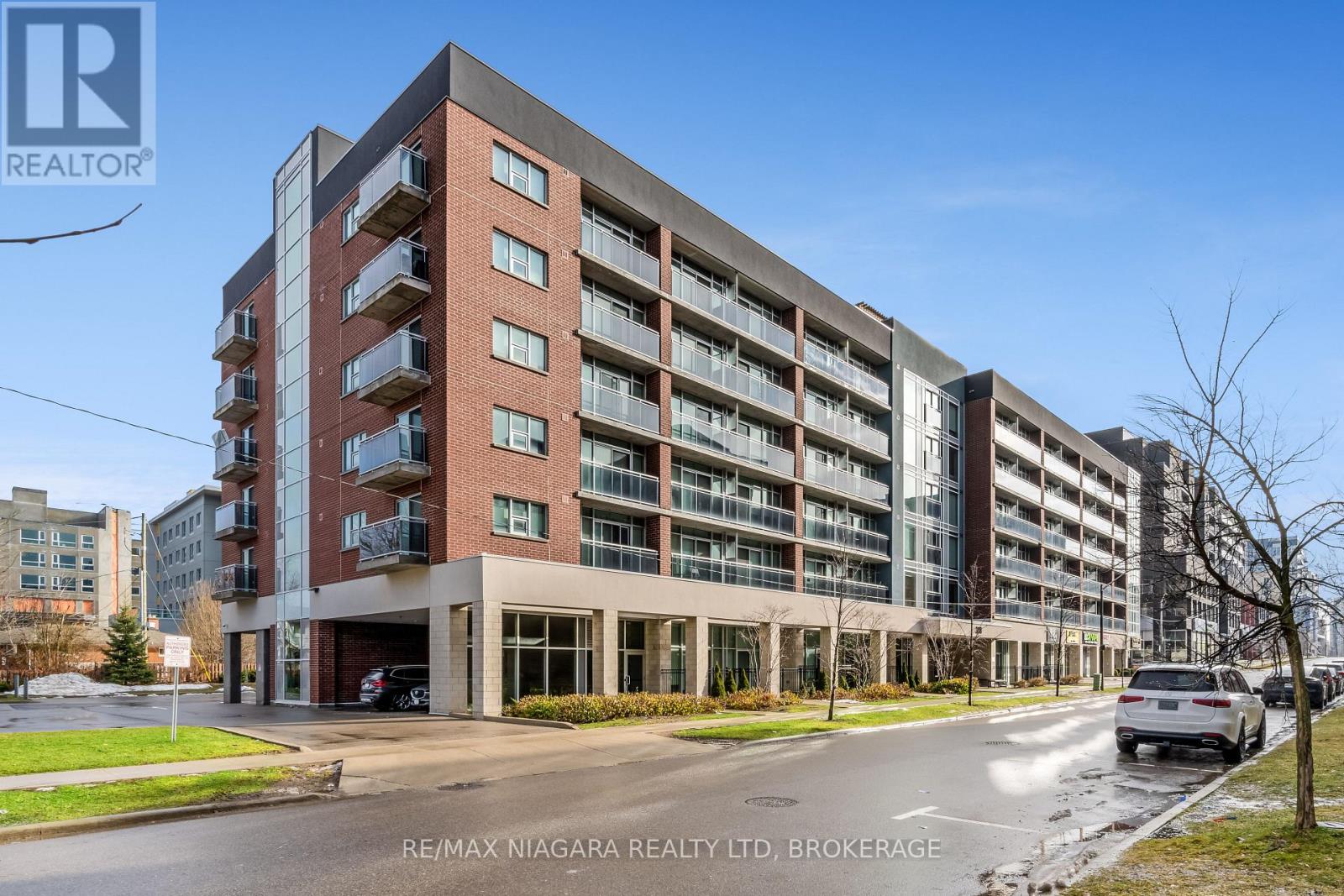 504 - 308 LESTER STREET Property Photo 1