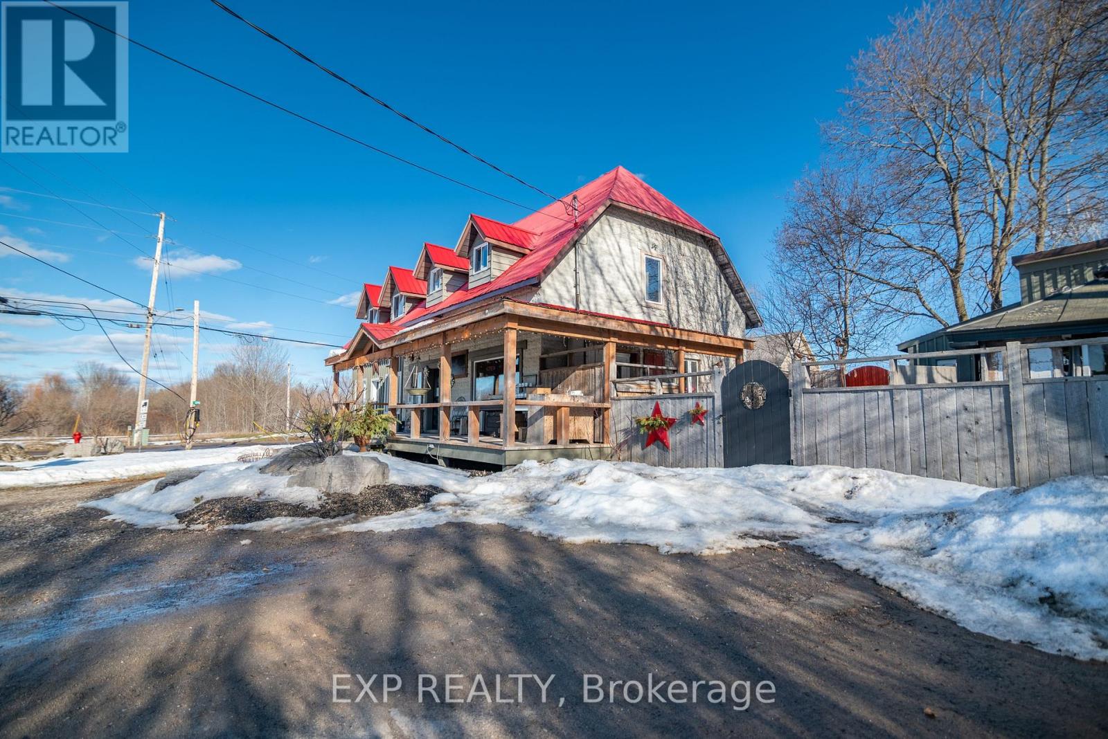 1598 Beachburg Road Property Photo 2