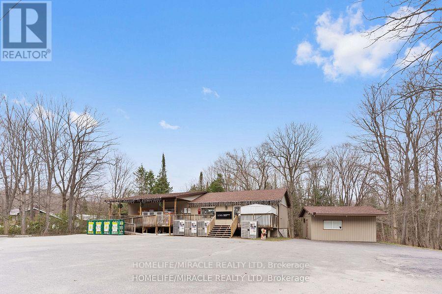 39 Sandy Plains Road N Property Photo 2