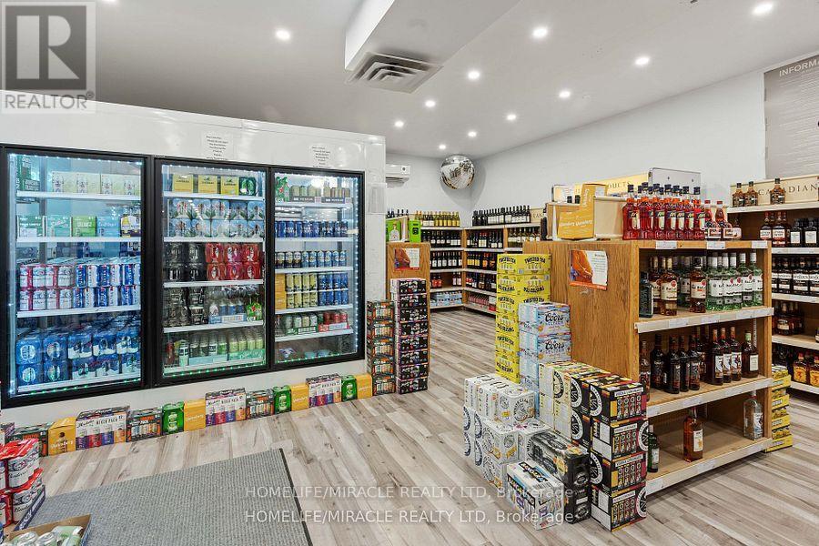 39 Sandy Plains Road N Property Photo 16