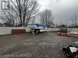 141 Phillip Street E Property Photo 6