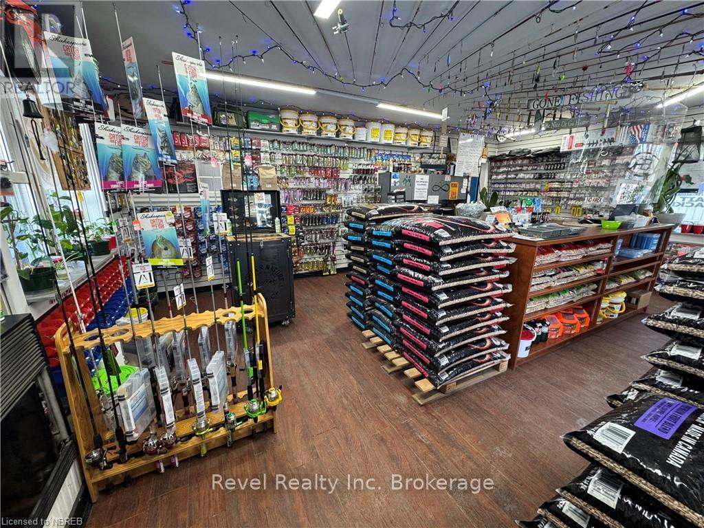 141 Phillip Street E Property Photo 12