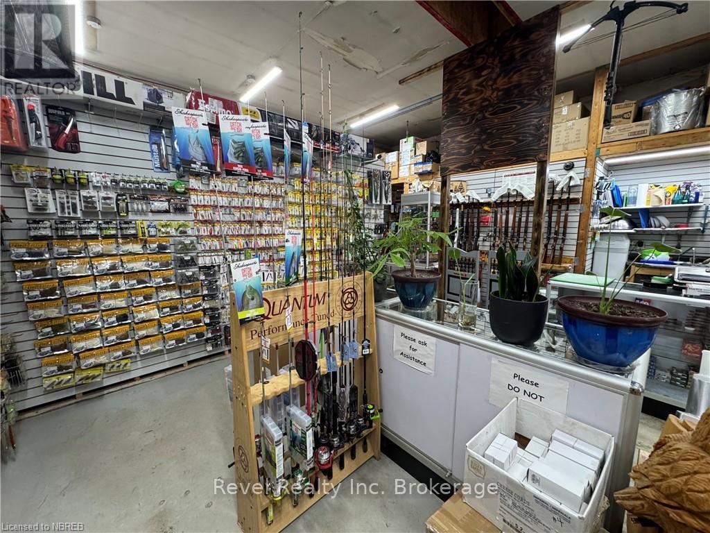 141 Phillip Street E Property Photo 27