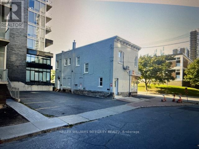 245 Bay Street E Property Photo 4