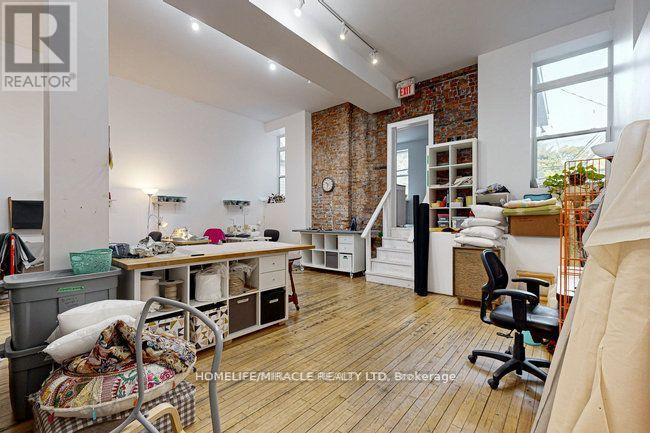 807-809 King Street E Property Photo 9