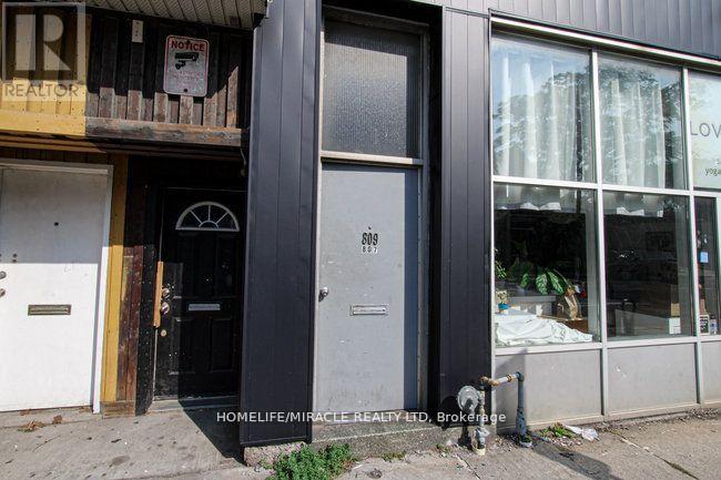 807-809 King Street E Property Photo 17