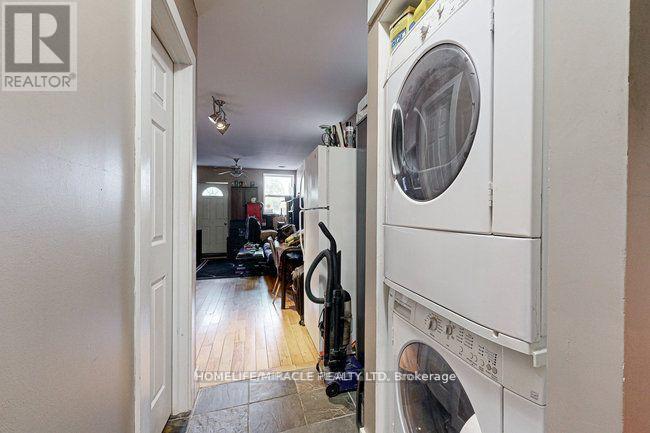 807-809 King Street E Property Photo 20