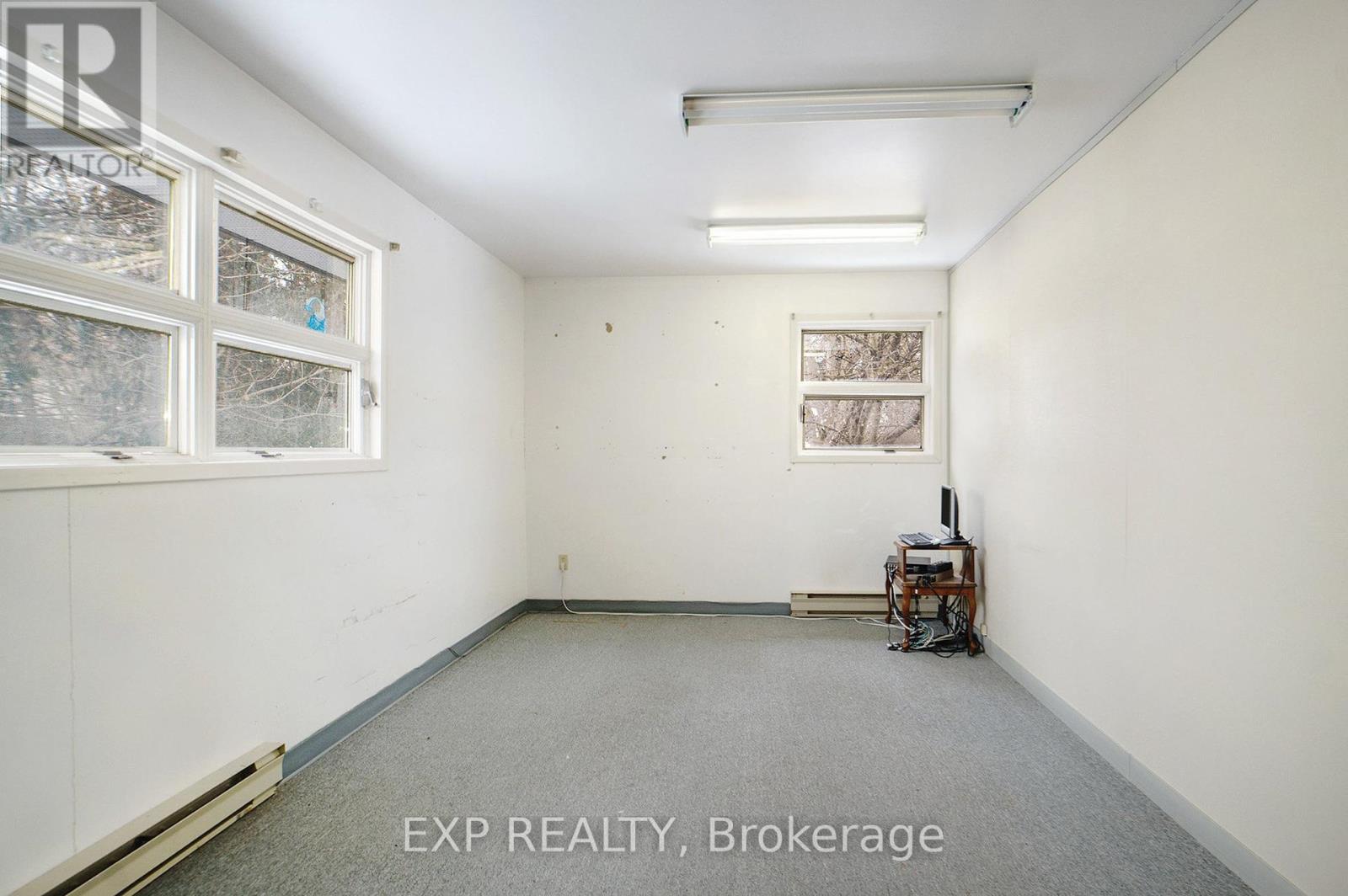 8 - 1488 Stittsville Main Street Property Photo 5
