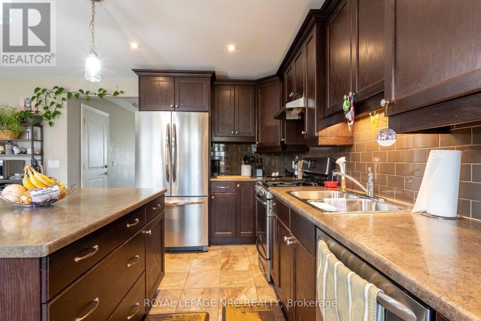 179 Classic Avenue Property Photo 8