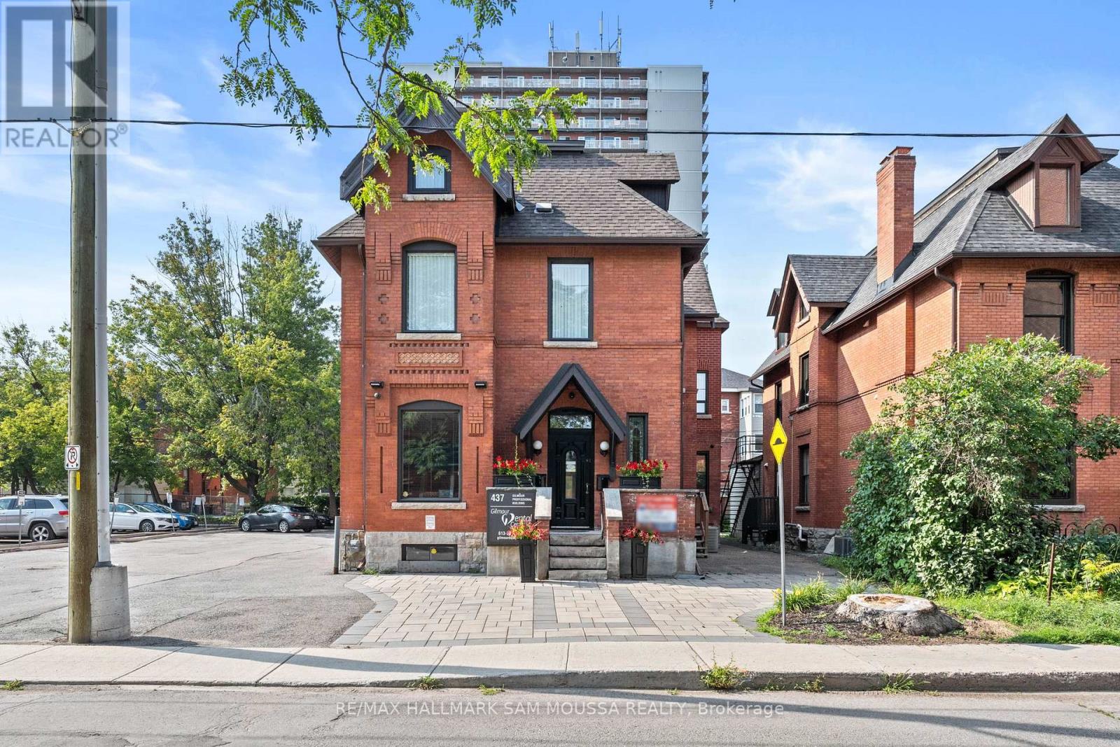 200 - 437 Gilmour Street Property Photo 1