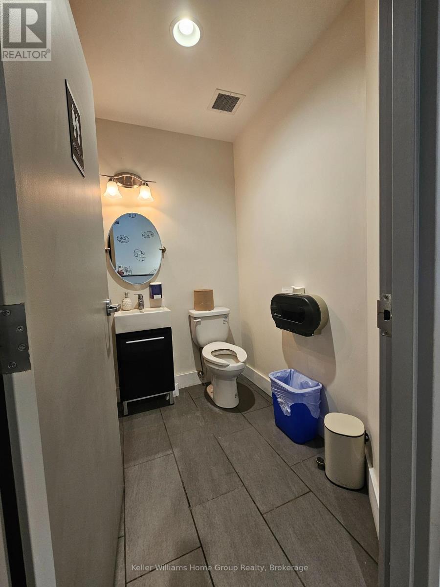 B102 - 62 Balsam Street Property Photo 10