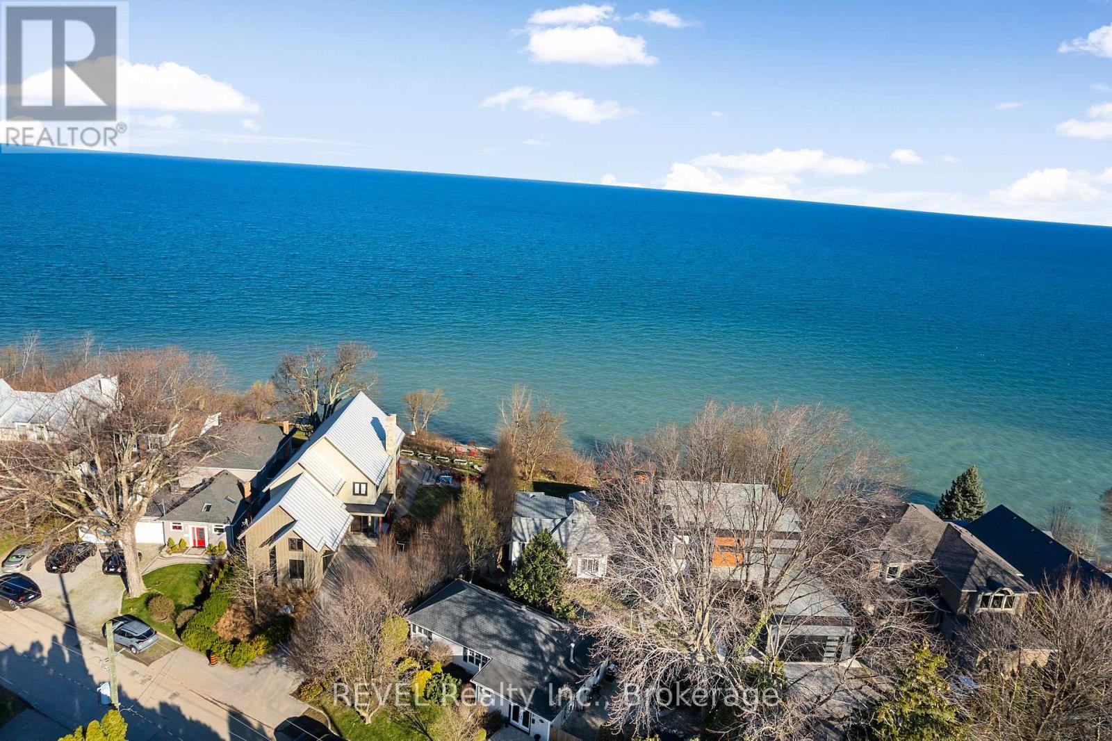 14 1/2 Colton Avenue Property Photo 4