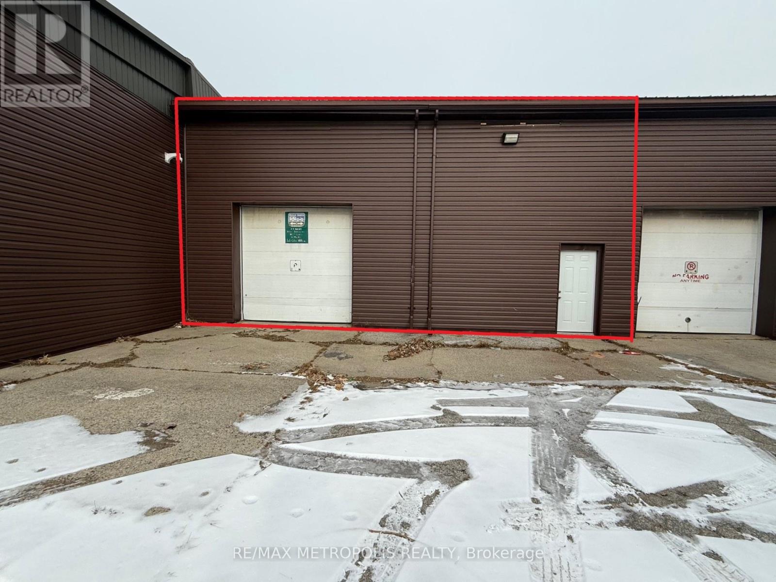 D - 866 Phillip Street Property Photo 2