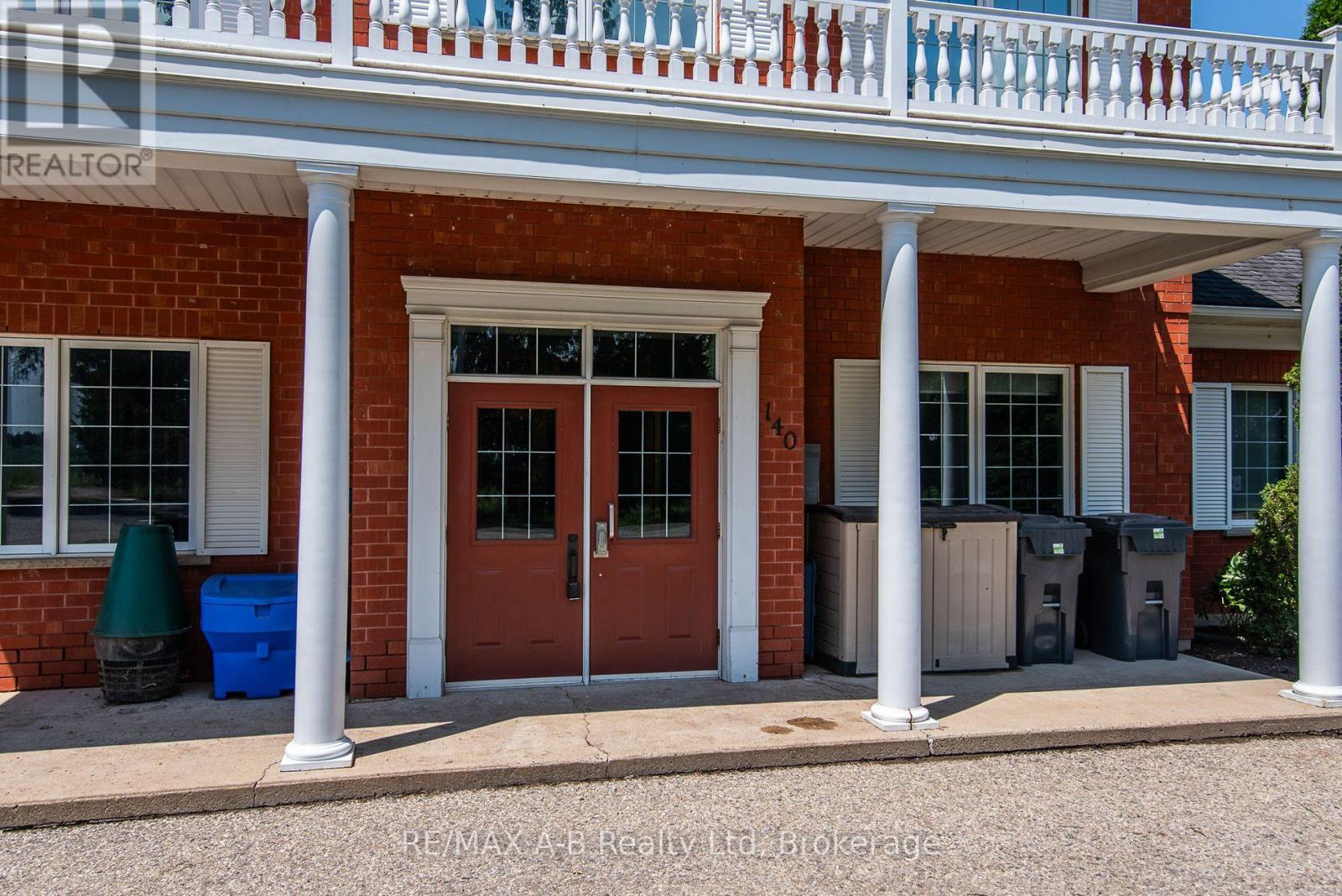 140 Foundry Street Property Photo 7