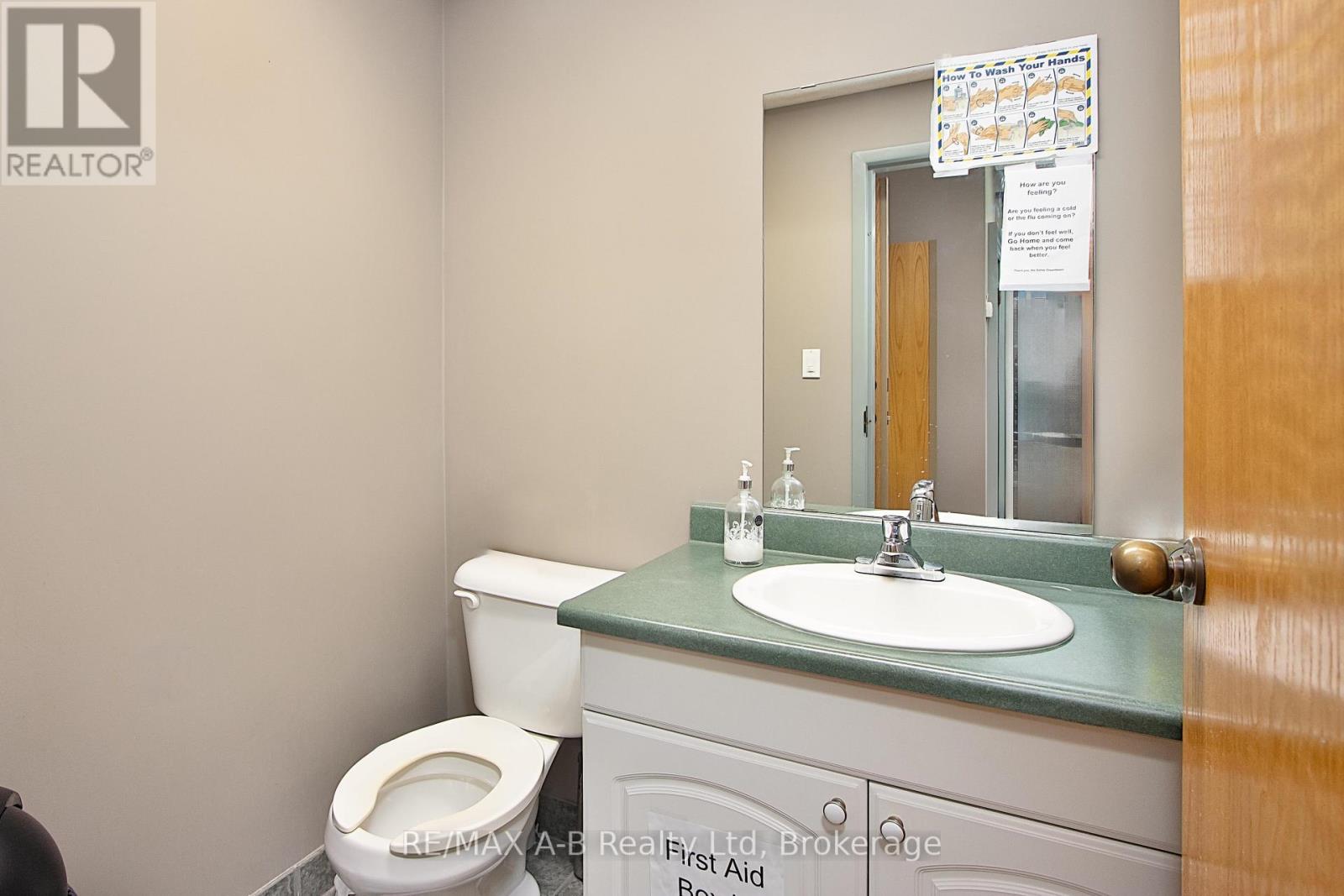 140 Foundry Street Property Photo 30