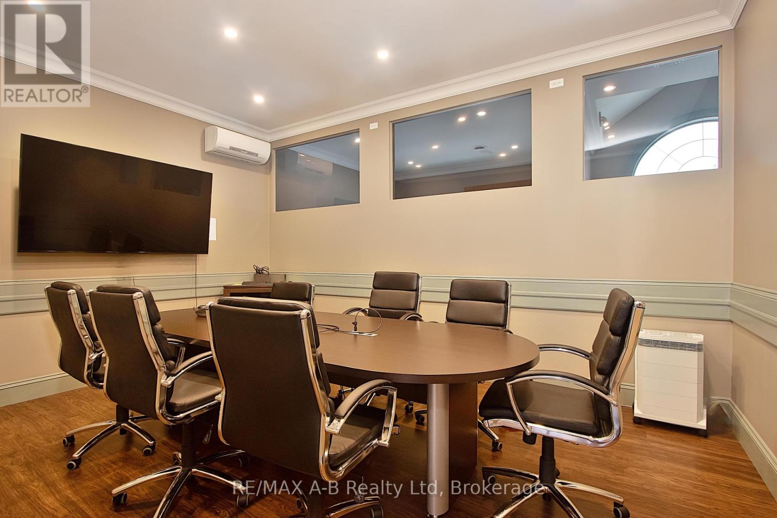 140 Foundry Street Property Photo 33