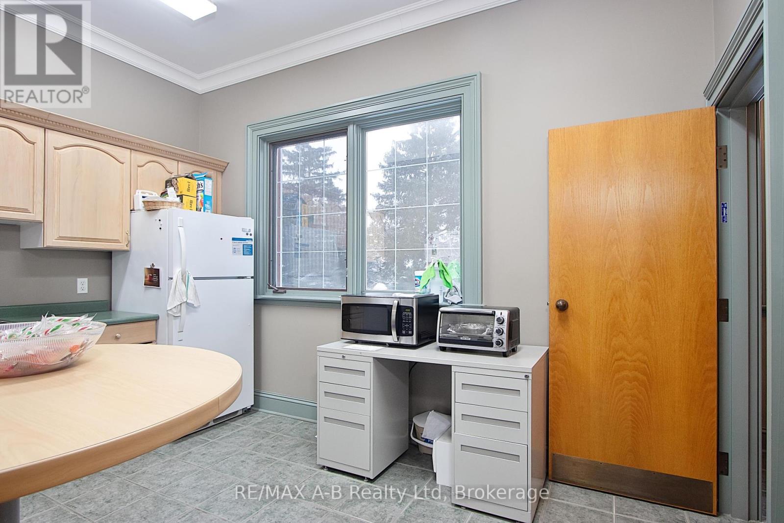 140 Foundry Street Property Photo 40