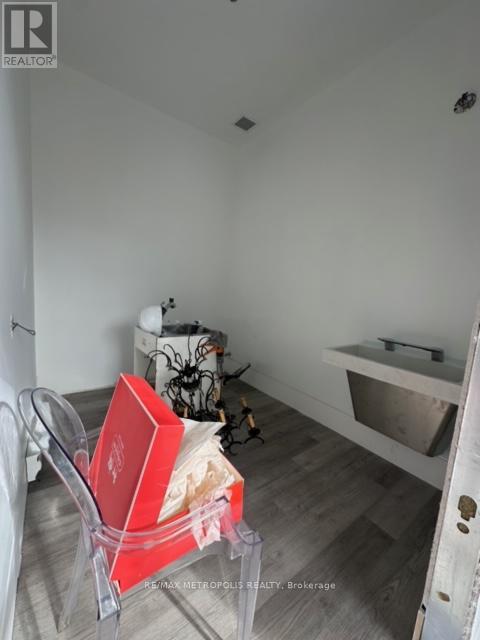 1022 Pelham Street Property Photo 24