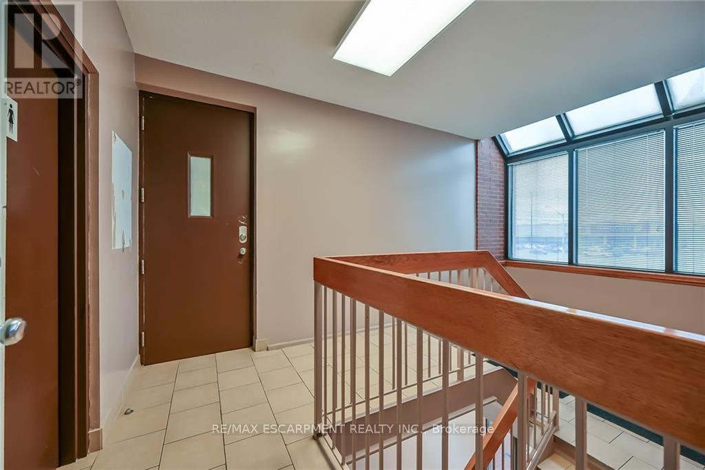 54 Centennial Parkway N Property Photo 18