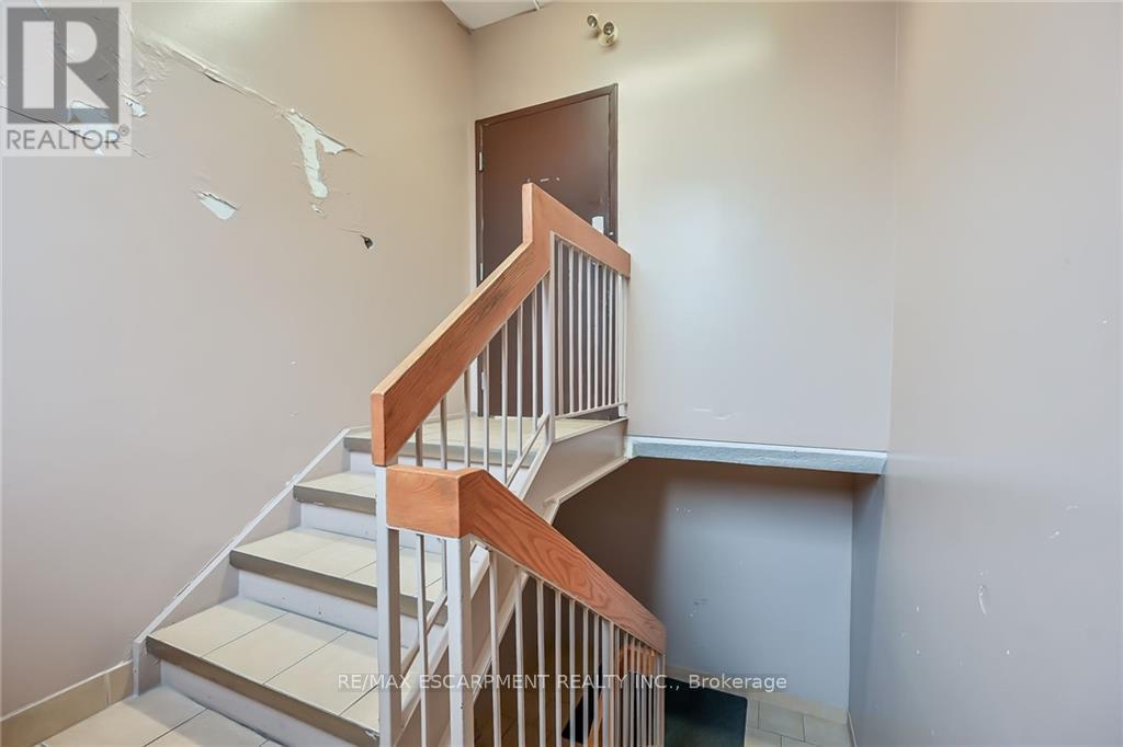 54 Centennial Parkway N Property Photo 27