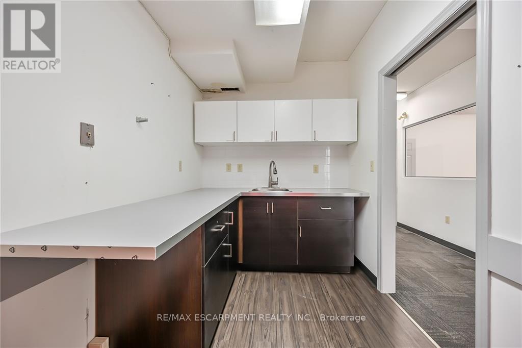 54 Centennial Parkway N Property Photo 33