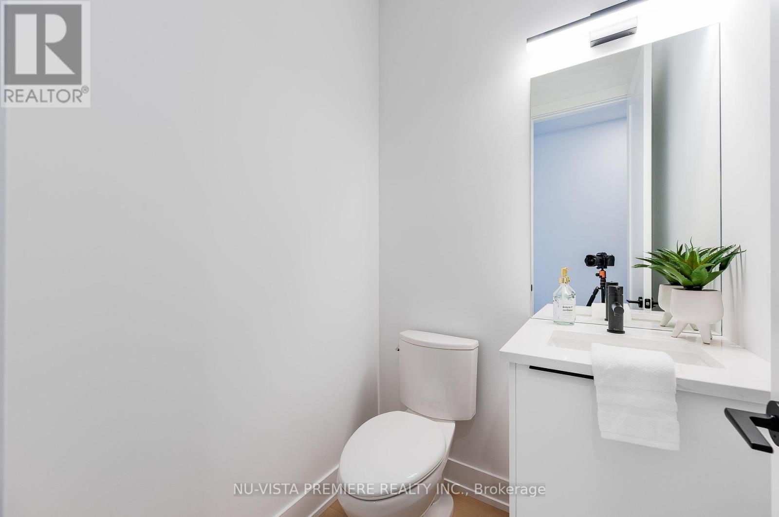 46 - 1175 Riverbend Road Property Photo 11