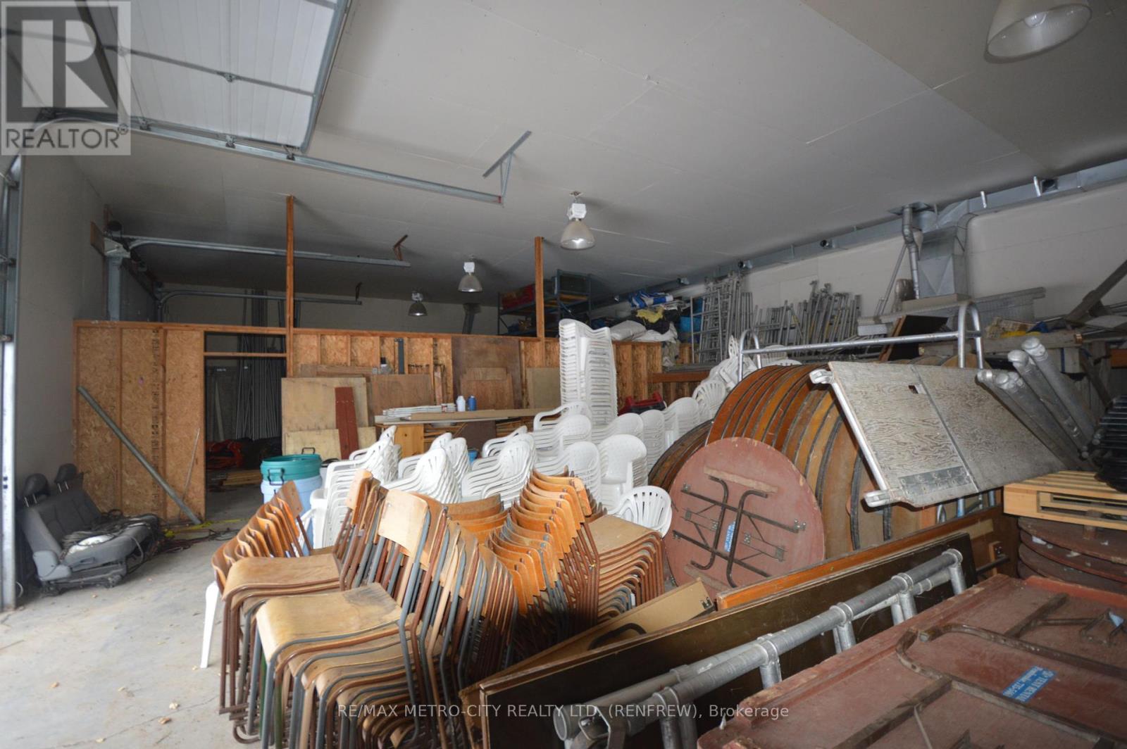 997 Gillan Road Property Photo 15