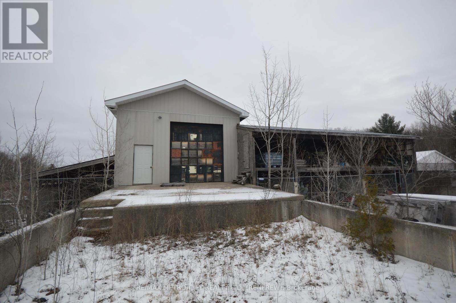 997 Gillan Road Property Photo 18