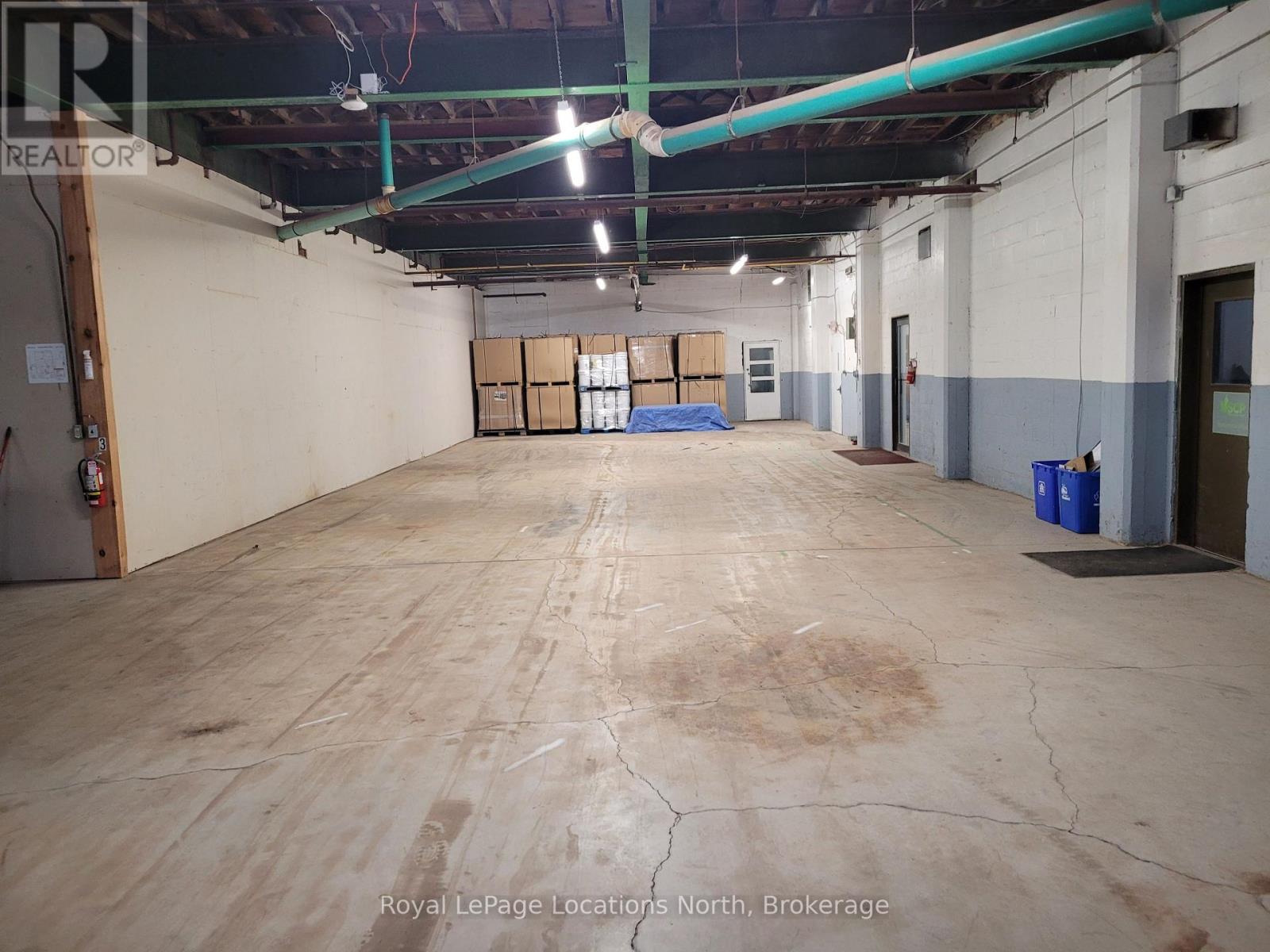 Unit 1 - 278 Cook Street N Property Photo 8