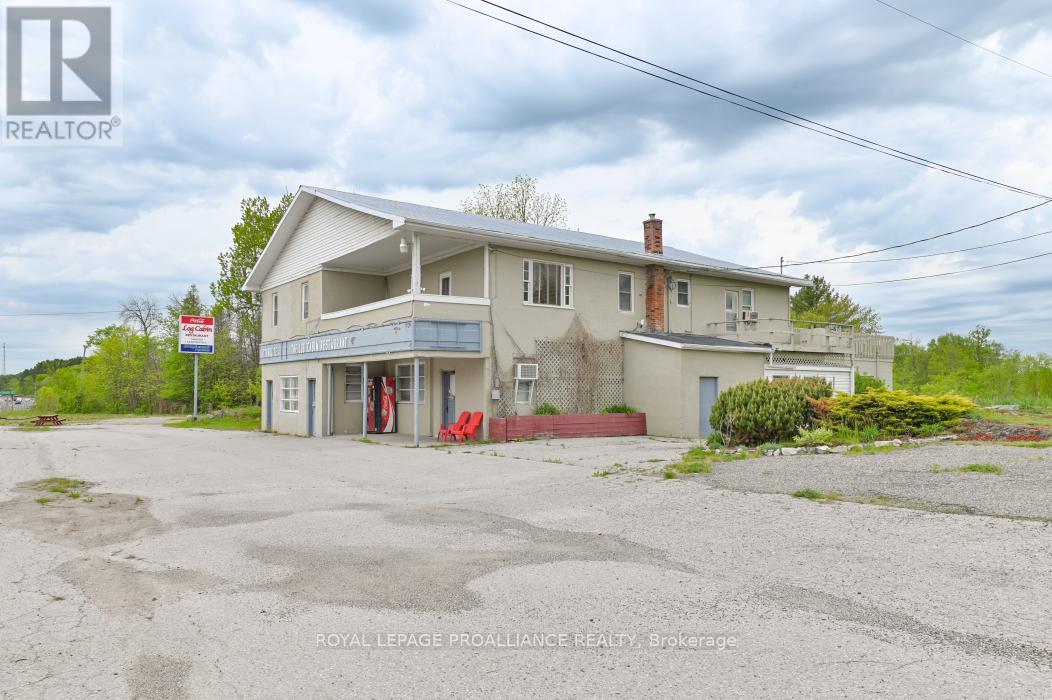 108773 Highway 7 Property Photo 3