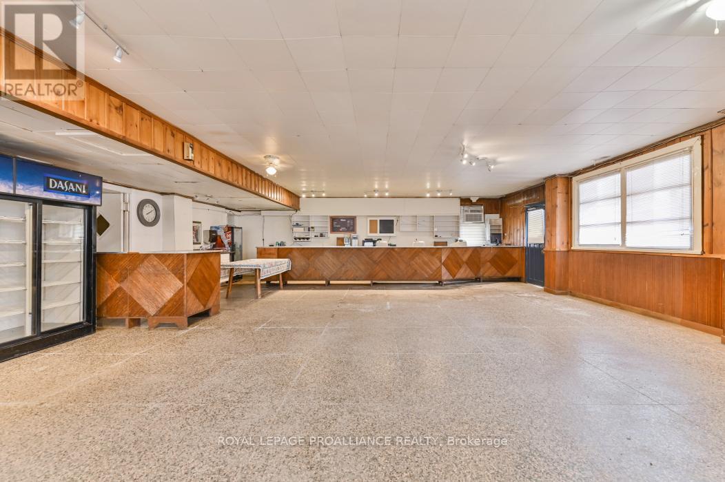 108773 Highway 7 Property Photo 5