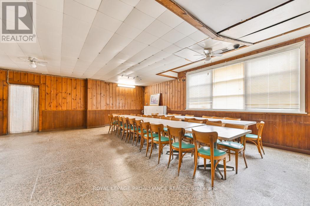 108773 Highway 7 Property Photo 6