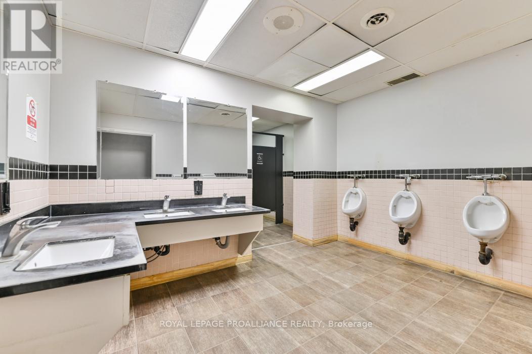 108773 Highway 7 Property Photo 12