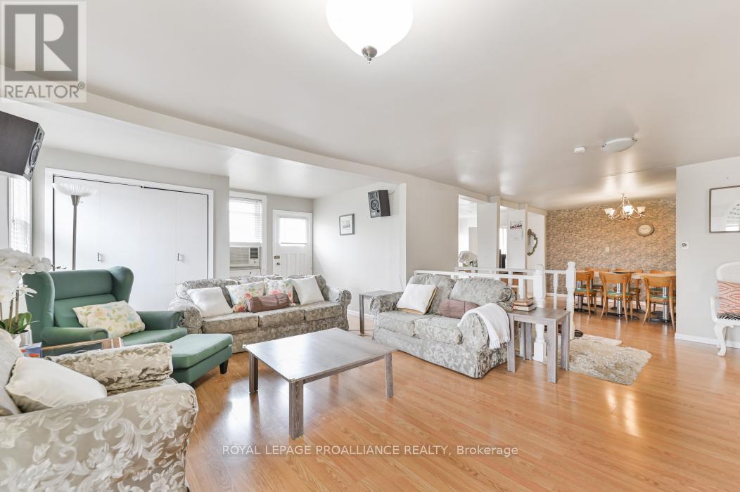 108773 Highway 7 Property Photo 16