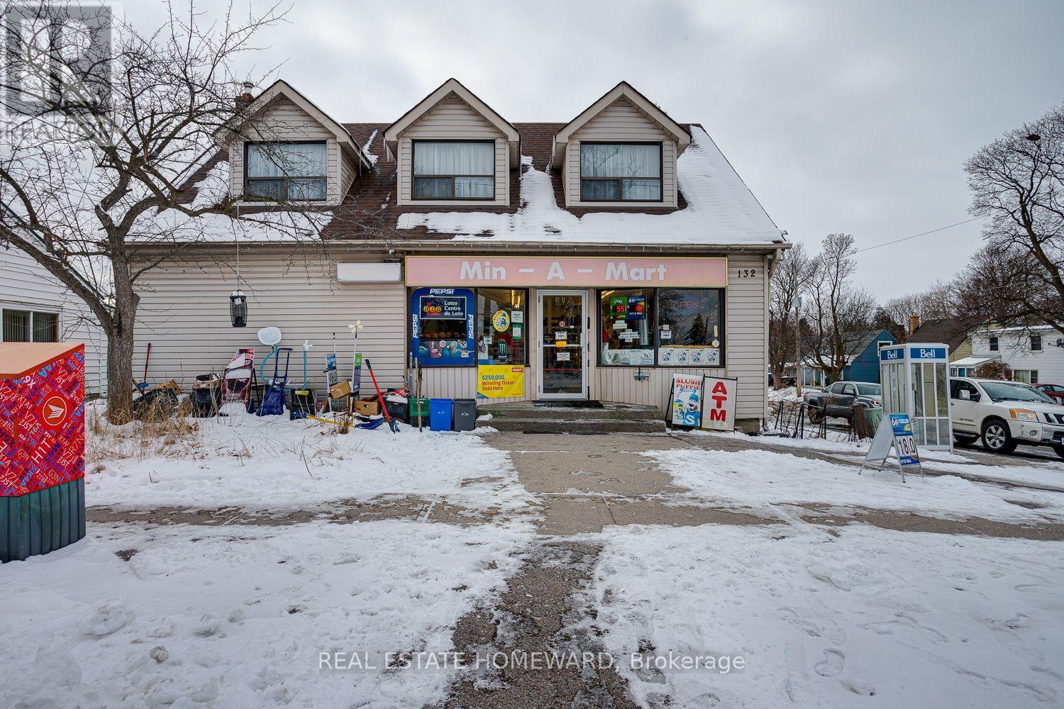 132 Victoria Street Property Photo 2
