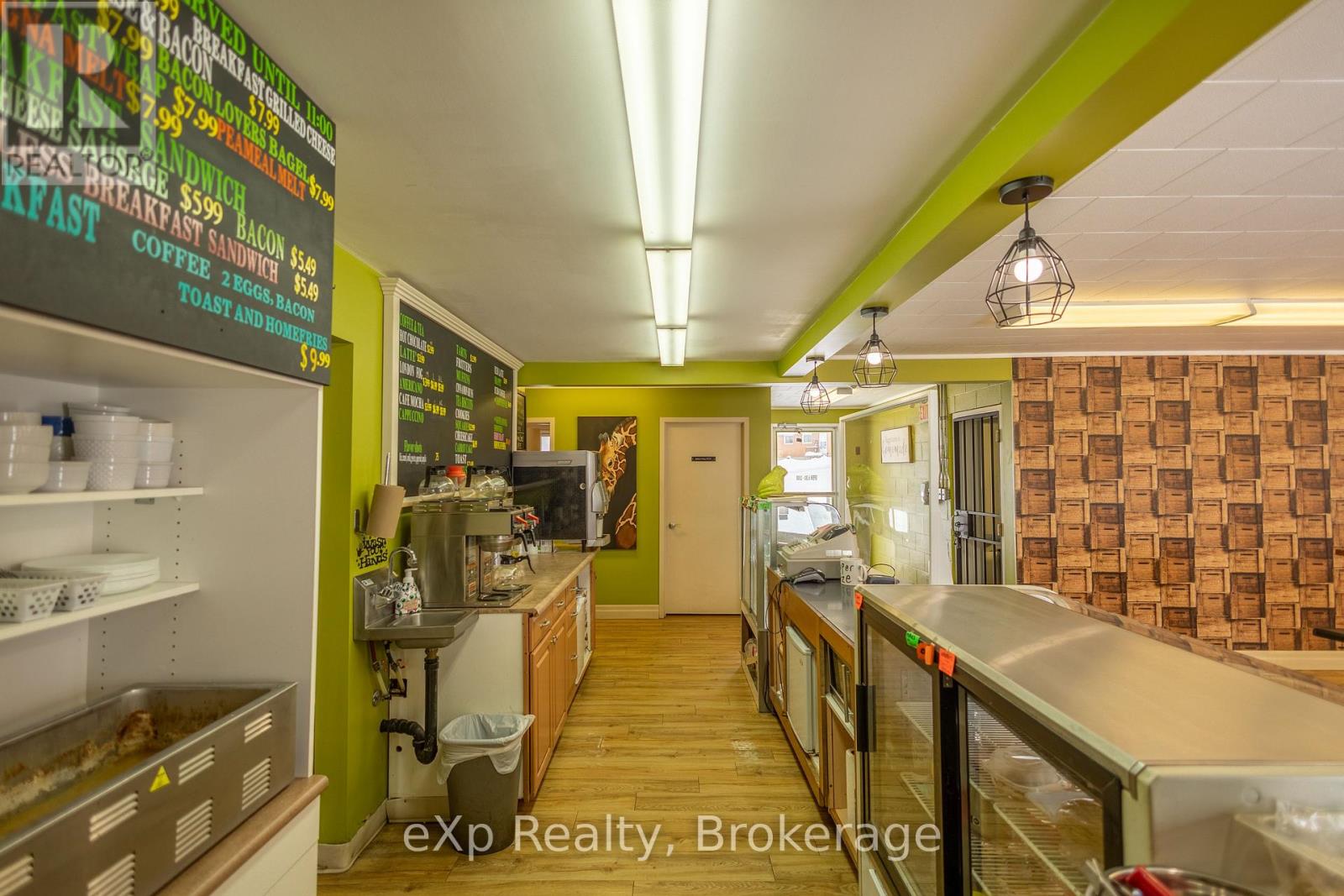 1319 Yonge Street S Property Photo 12