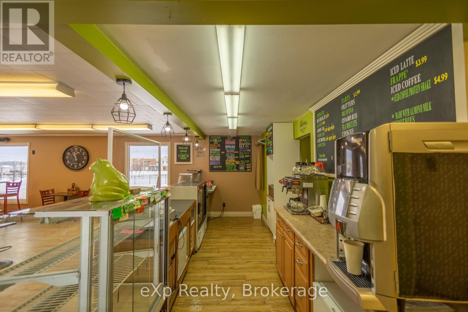 1319 Yonge Street S Property Photo 13