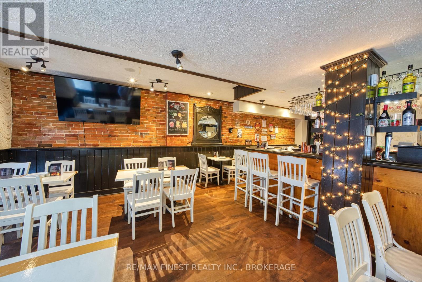 125 Brock Street Property Photo 29