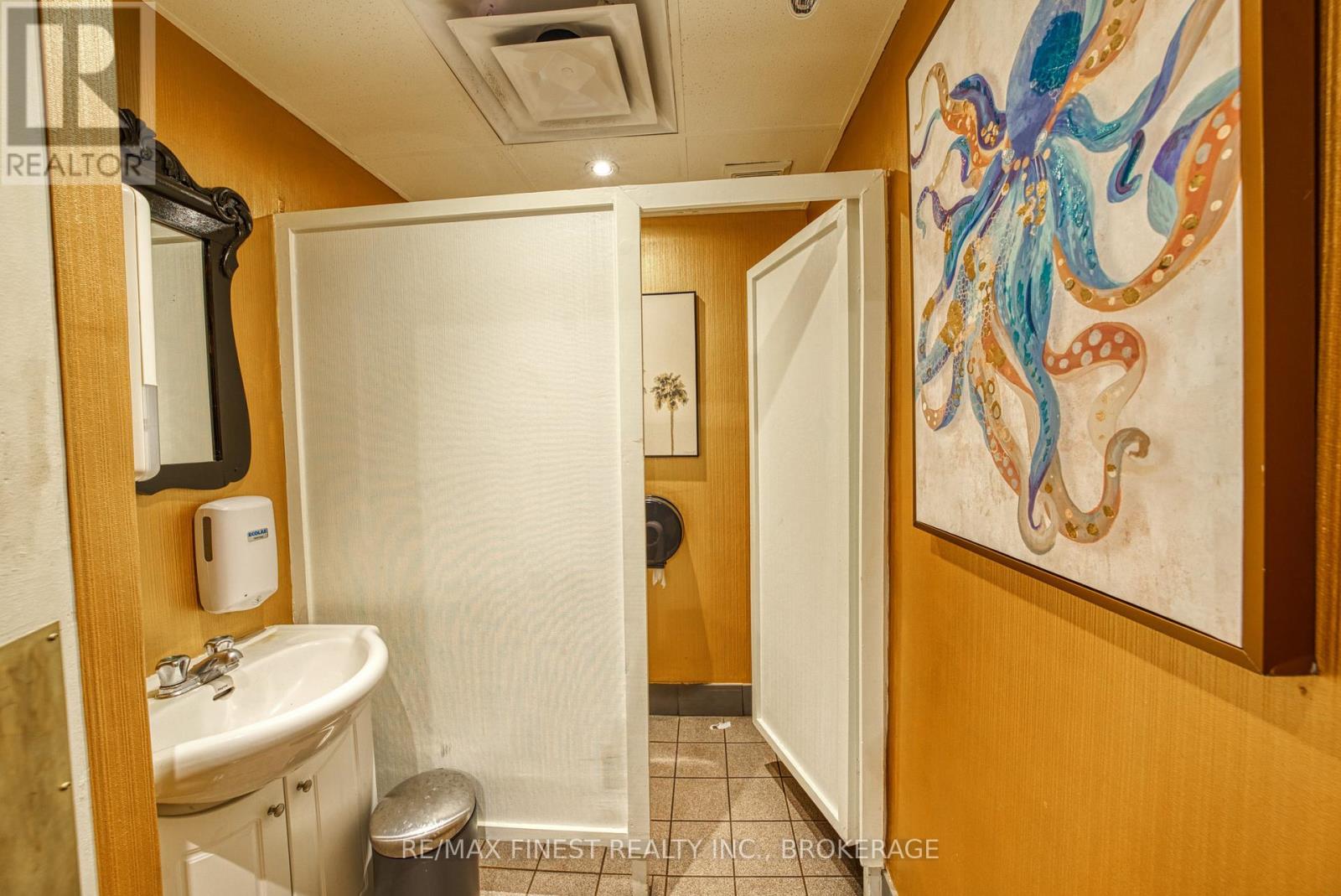 125 Brock Street Property Photo 39