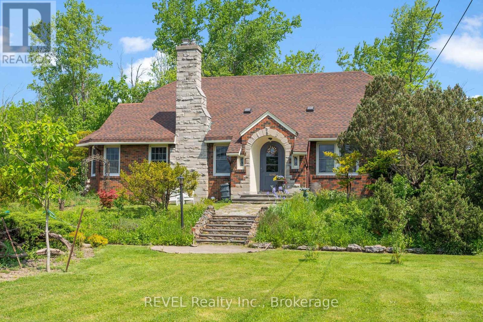 1210 Garrison Road Property Photo 2
