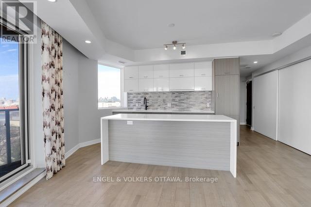 706 - 428 Sparks Street W Property Photo 7