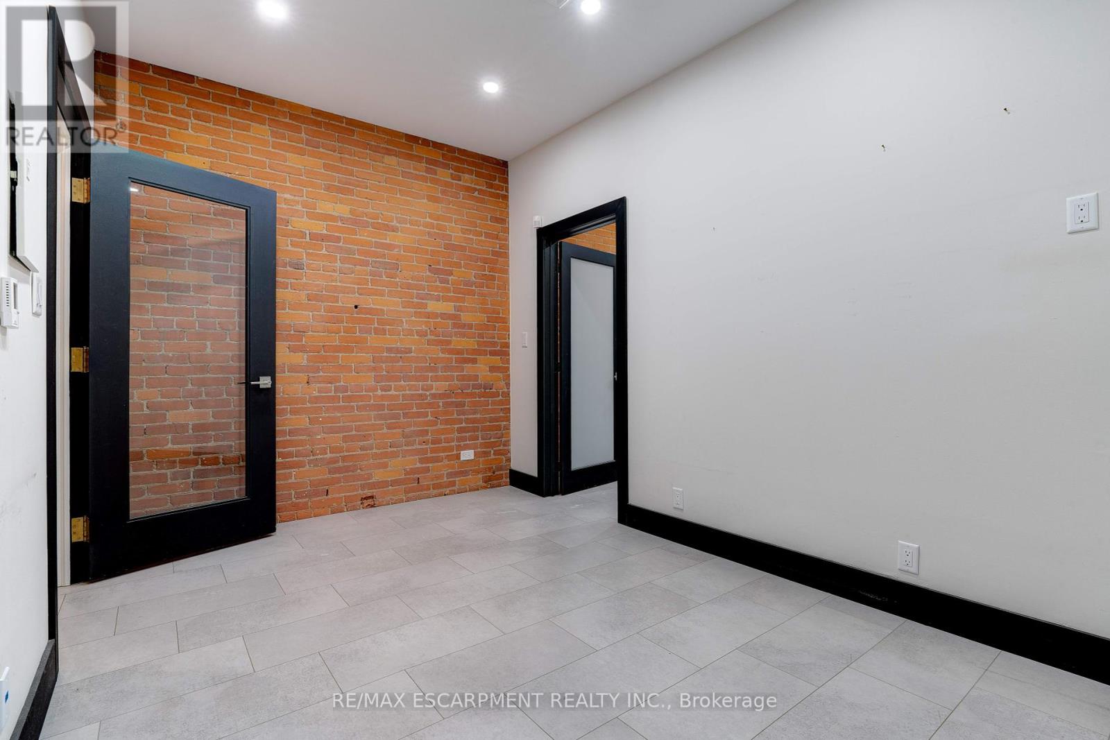 2 - 13-15 Bold Street Property Photo 11